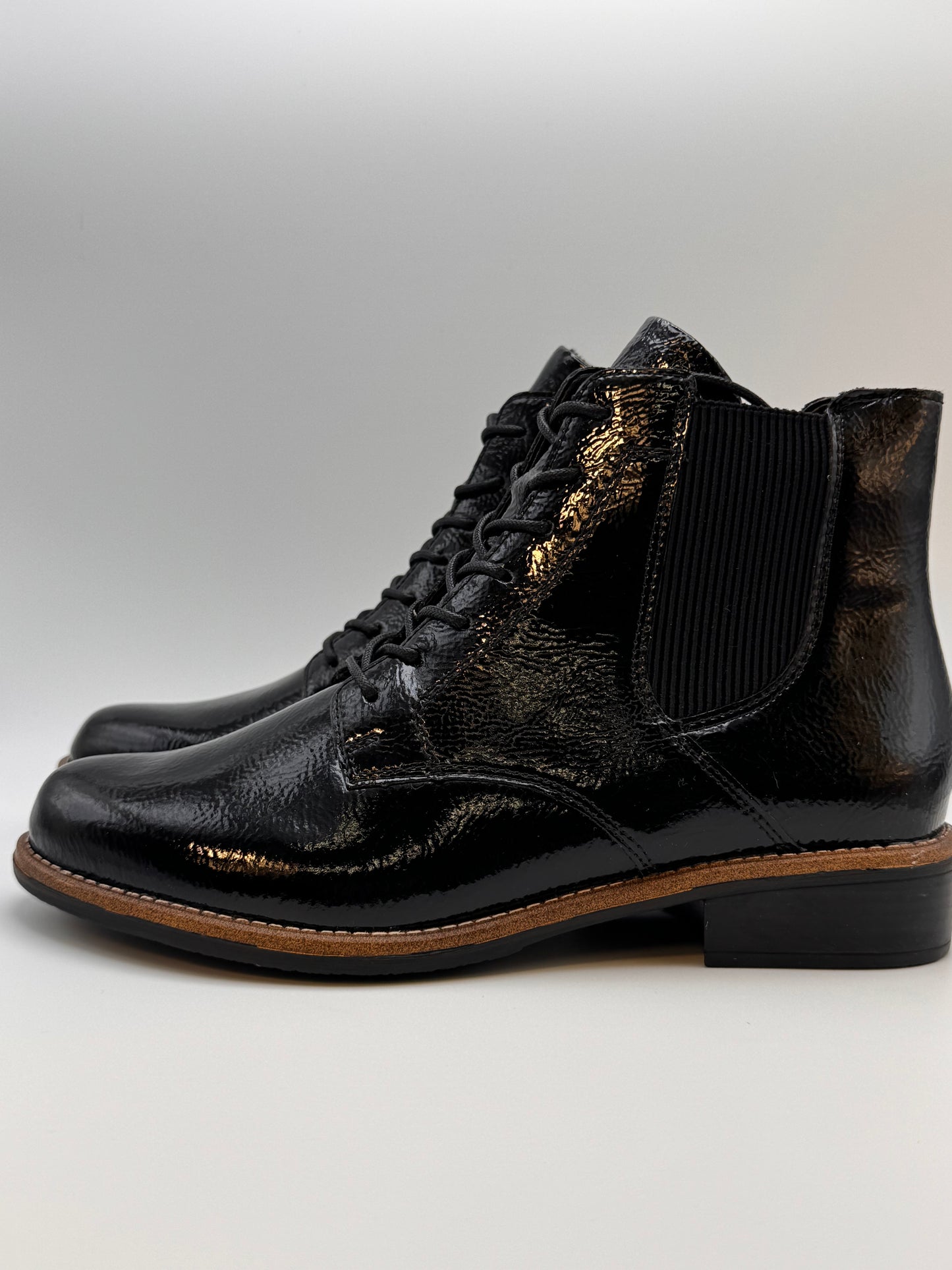 Boots vernis noir D0F79-00 Remonte