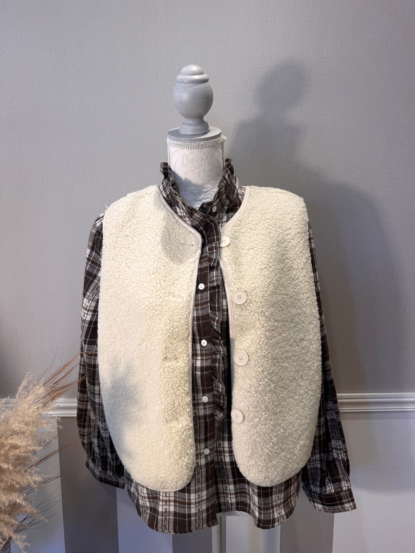Le gilet sans manche uni Lund