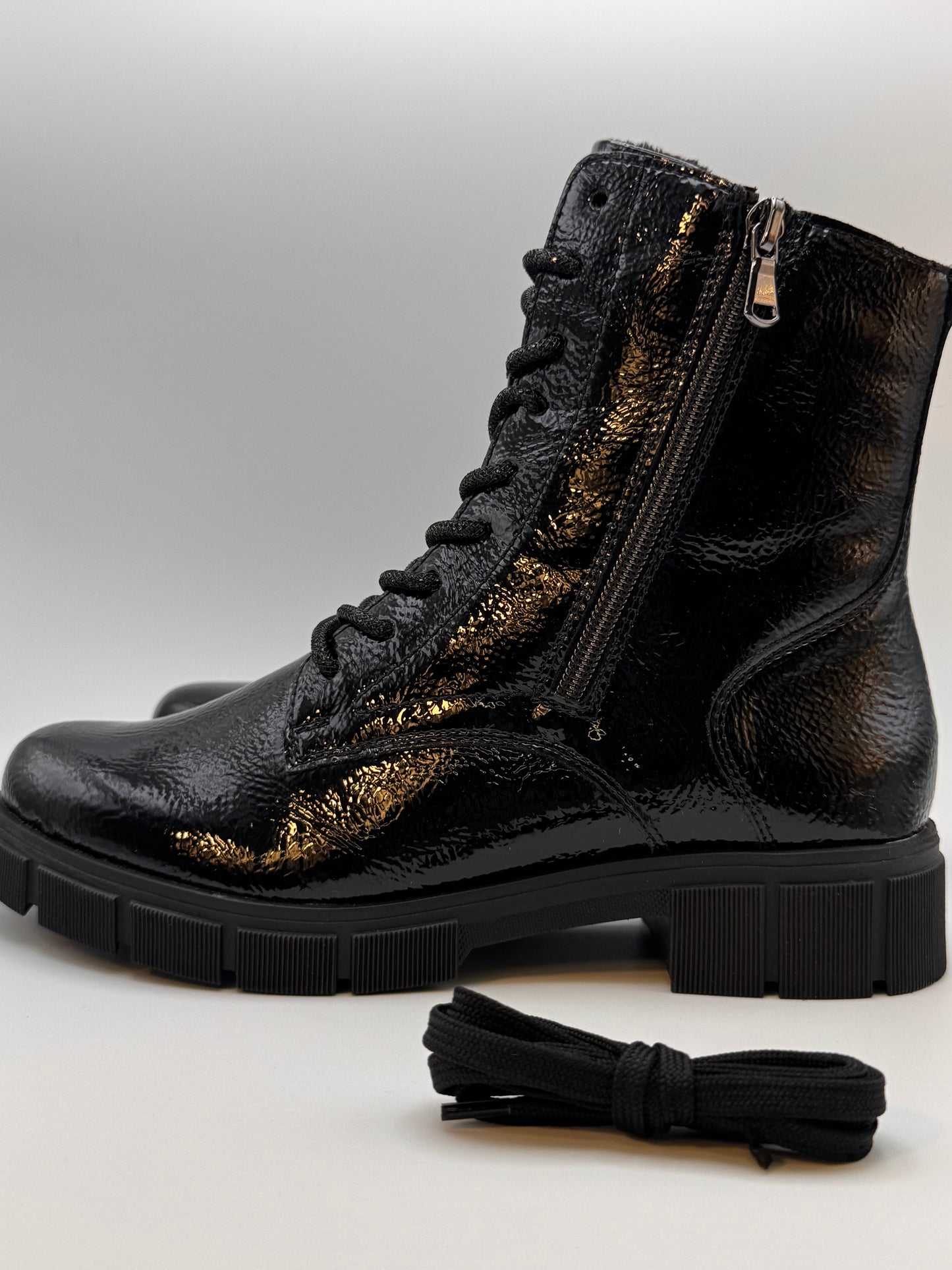 Boots motardes vernis noir D2S72-02 Remonte
