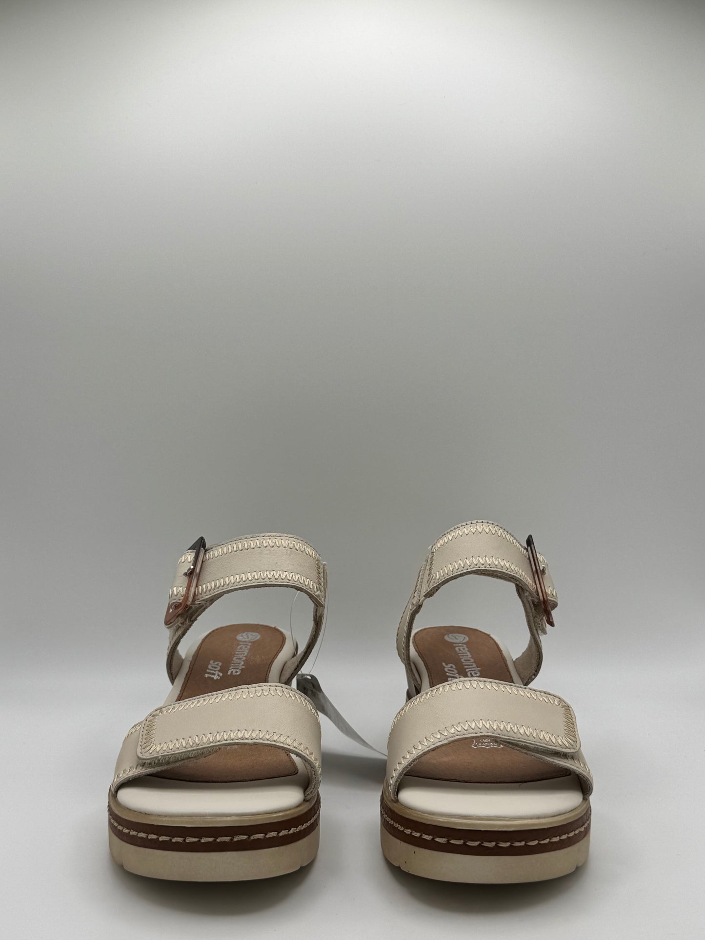 Sandales à talon compensé beige D2L58-60 Remonte