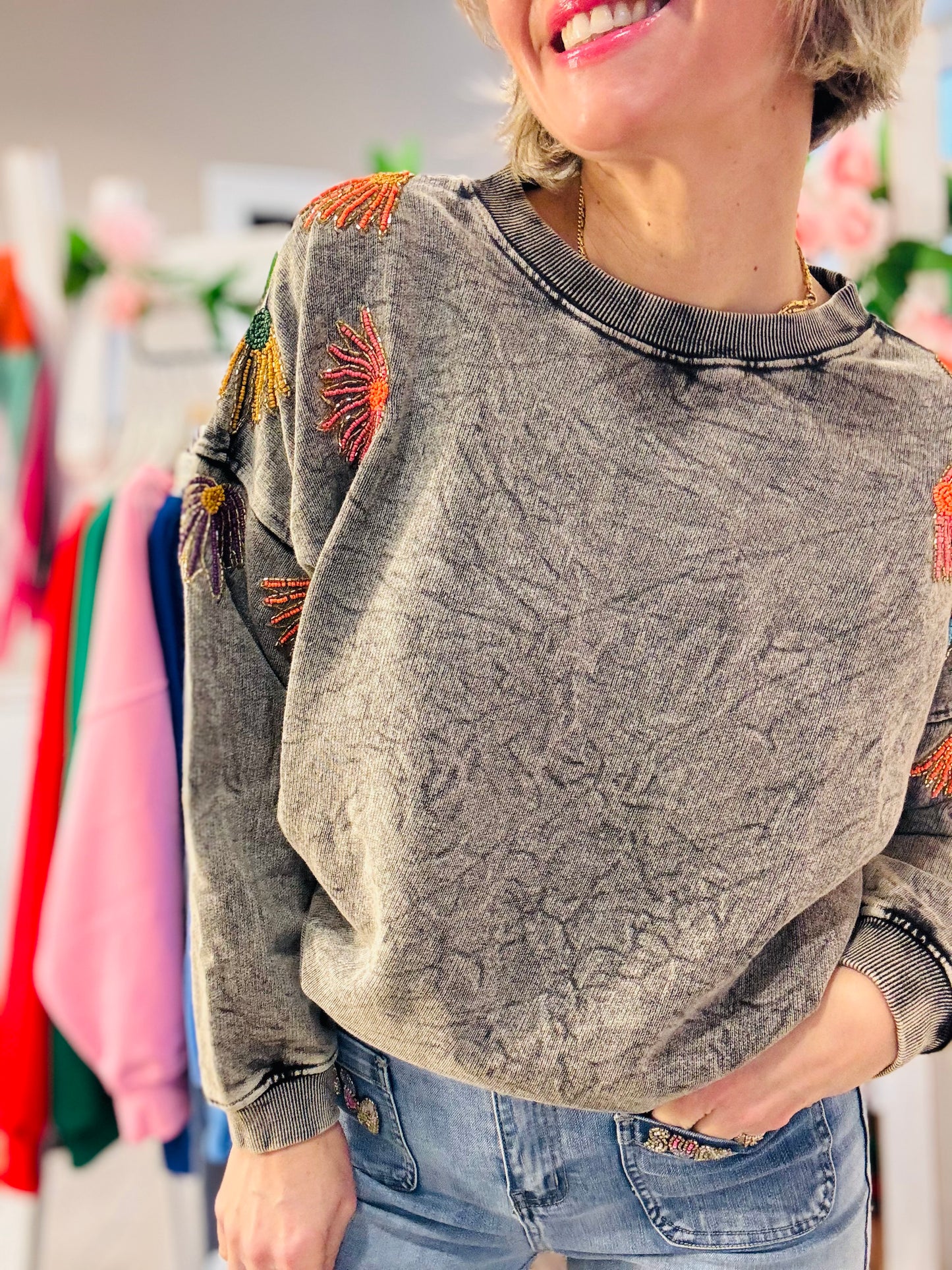 Sweat shirt à perles multicolores