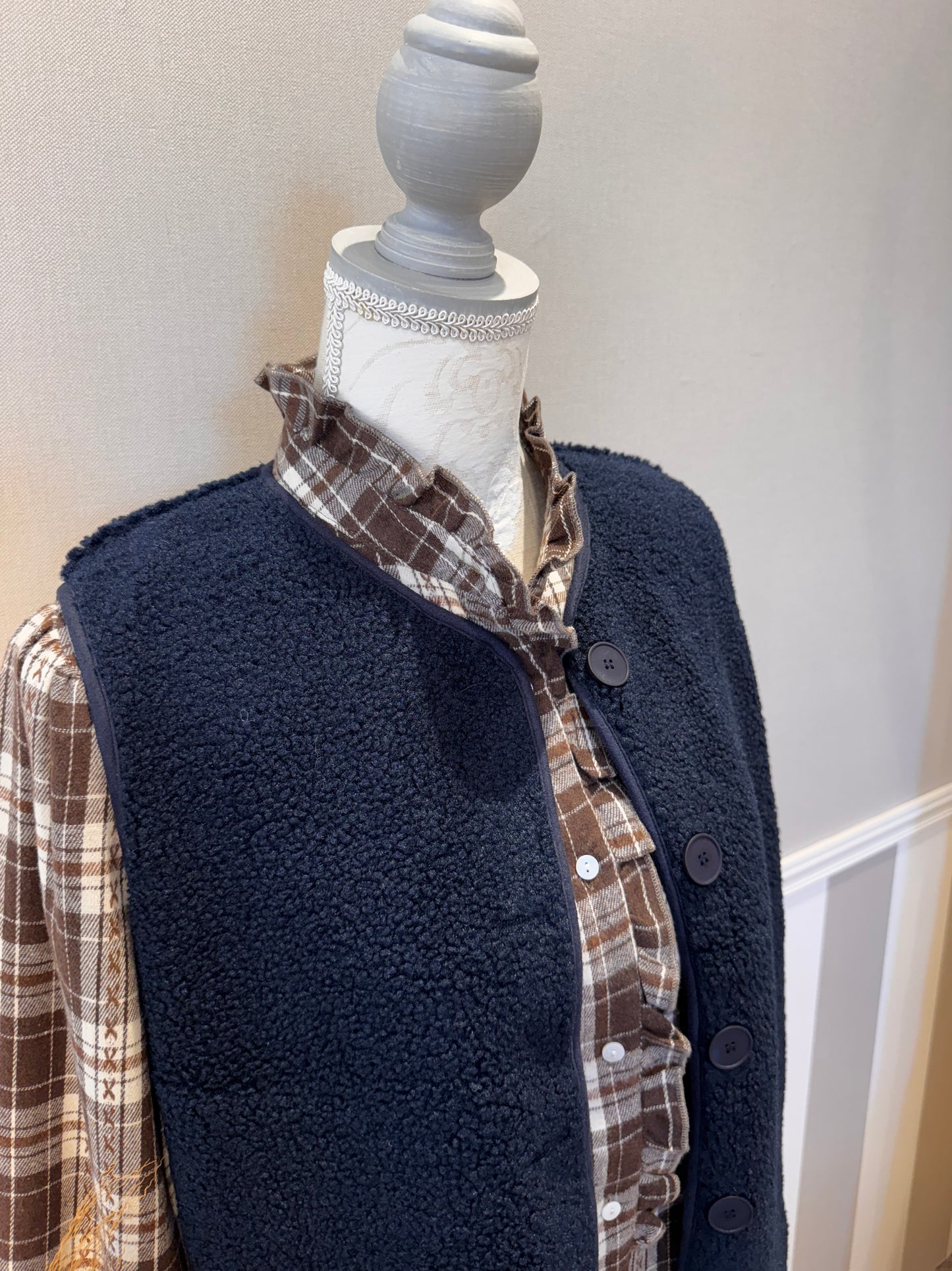 Le gilet sans manche uni Lund