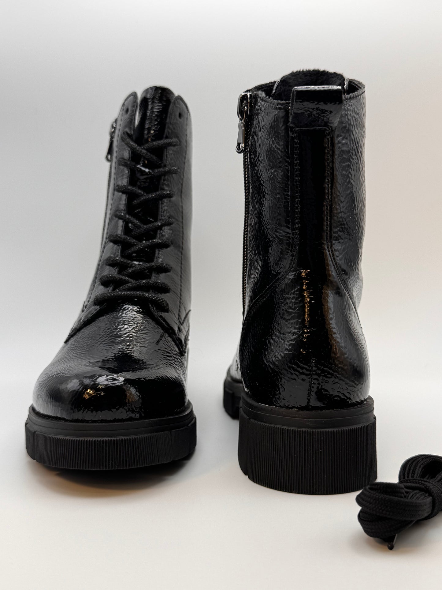 Boots motardes vernis noir D2S72-02 Remonte