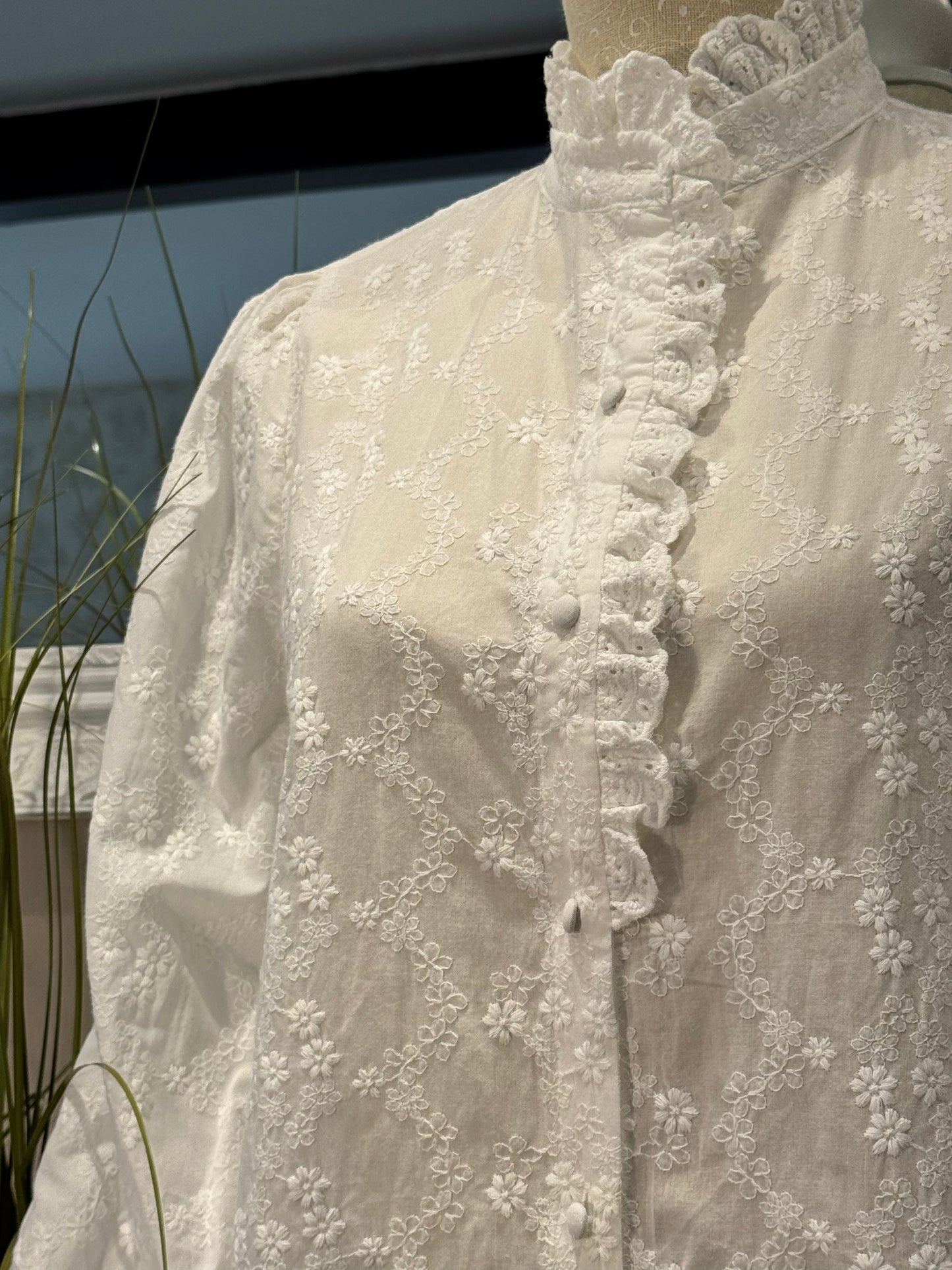 Le chemisier blanc Angelique