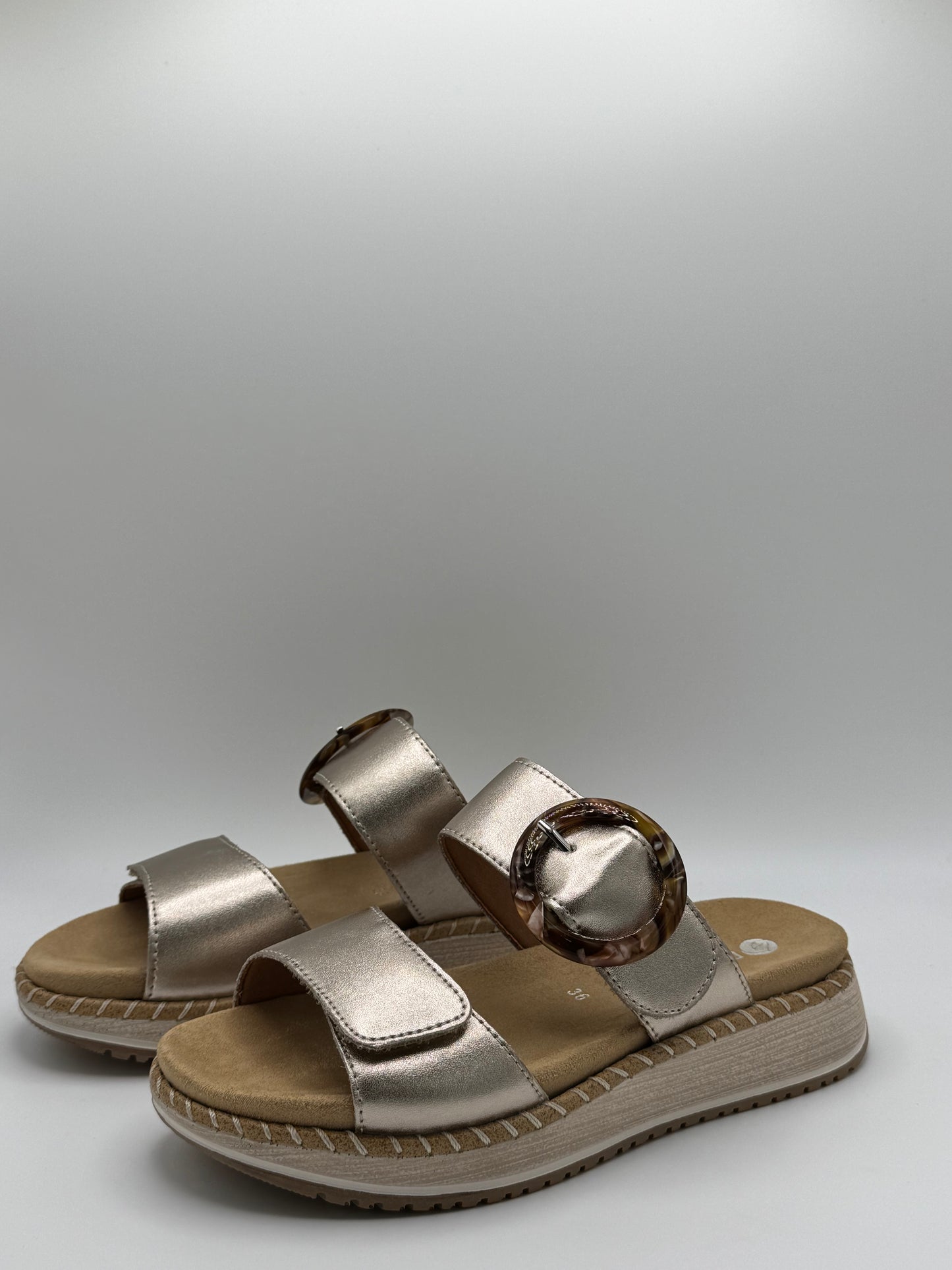 Mules en cuir bronze D3J51 Remonte