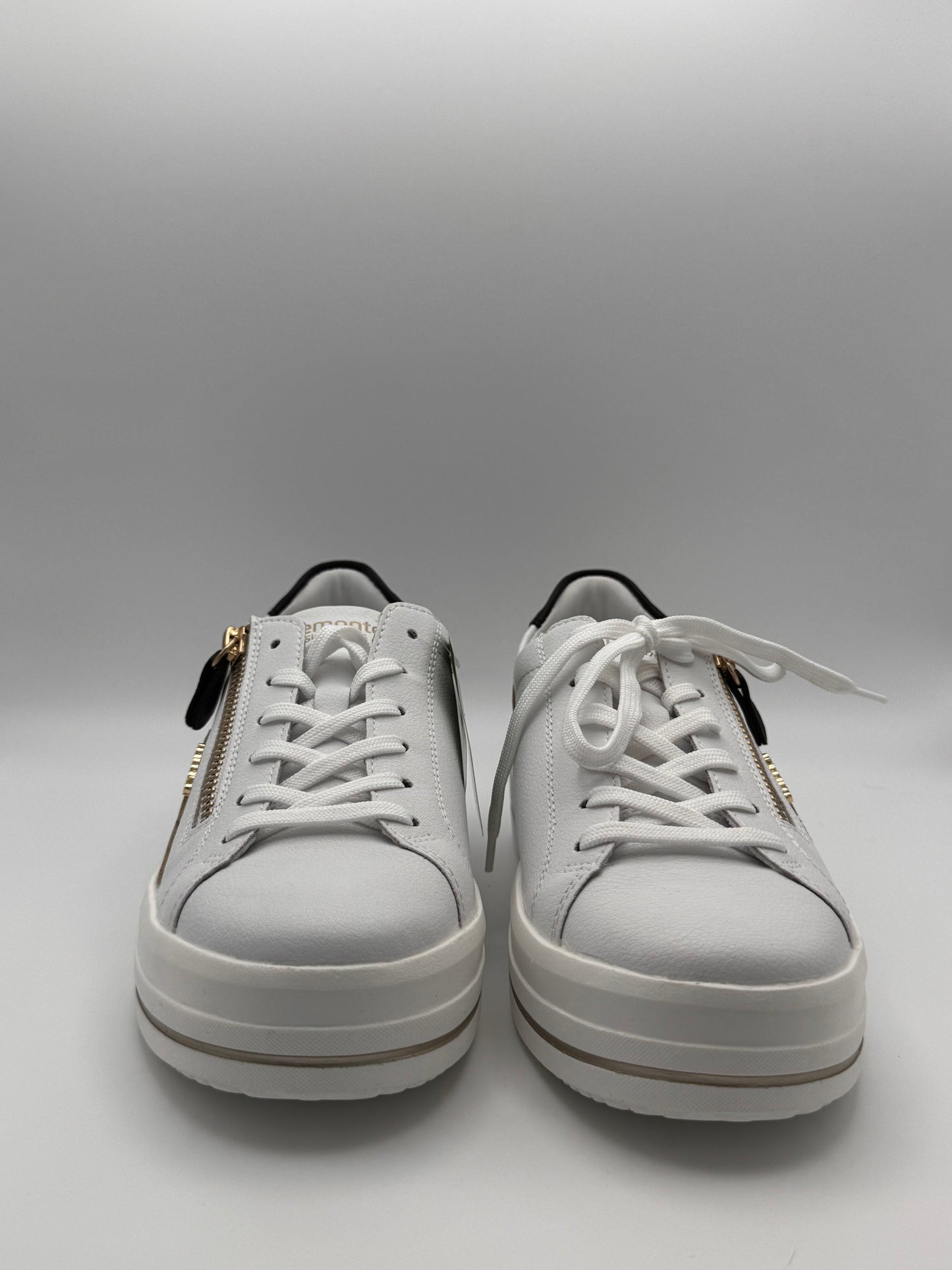 Baskets blanches et léopard Remonte D1C01-85