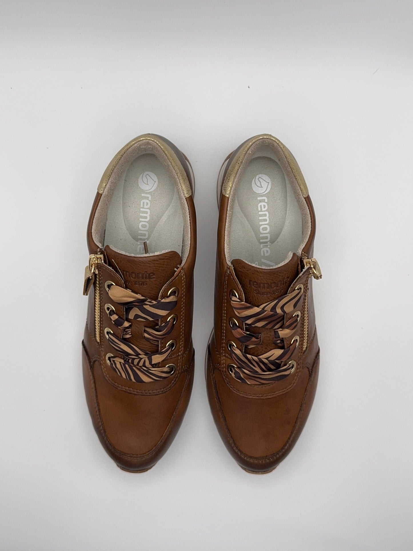 Le sneaker camel D0H11-25 Remonte