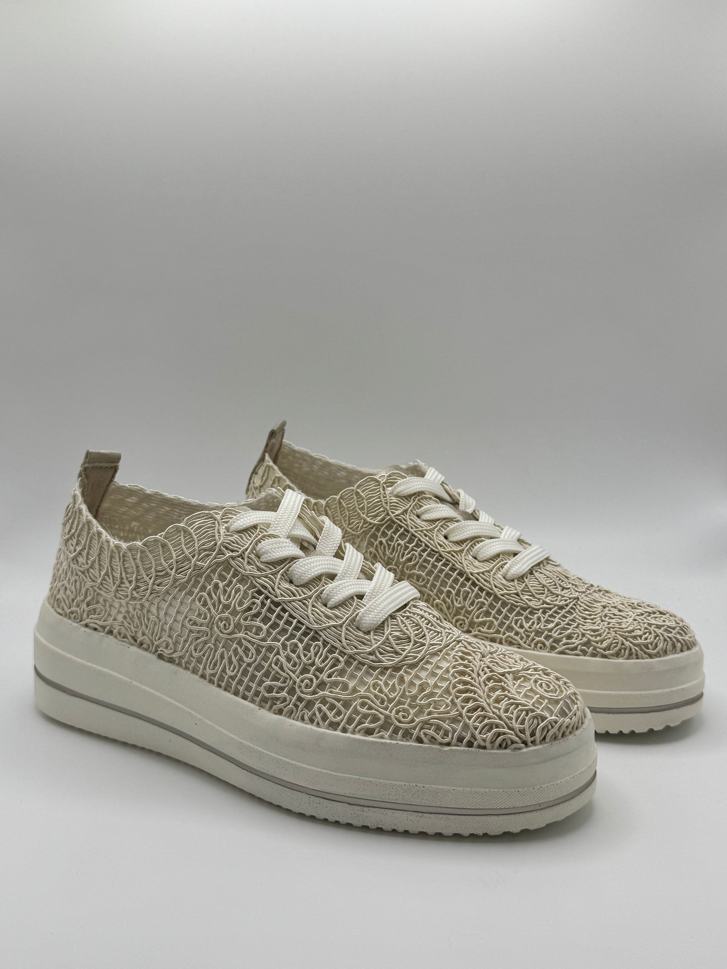 Les baskets brodées beige D1C14-60 Remonte