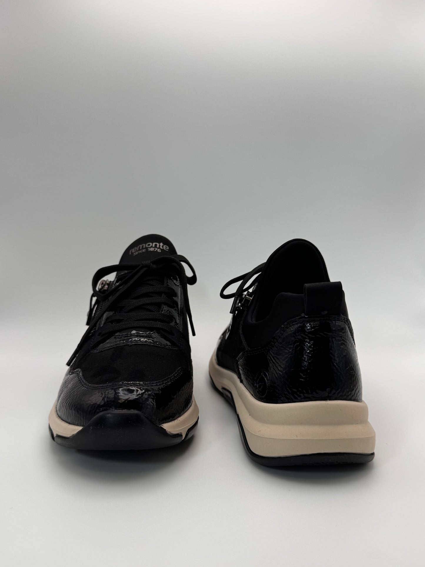 Basket noire D1S02-02 Remonte