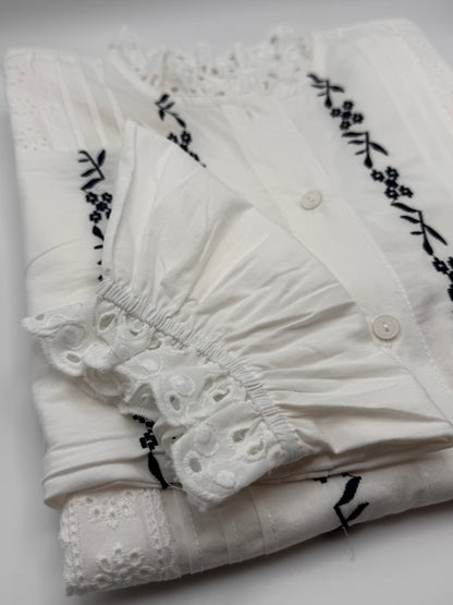 Chemisier blanc à broderies