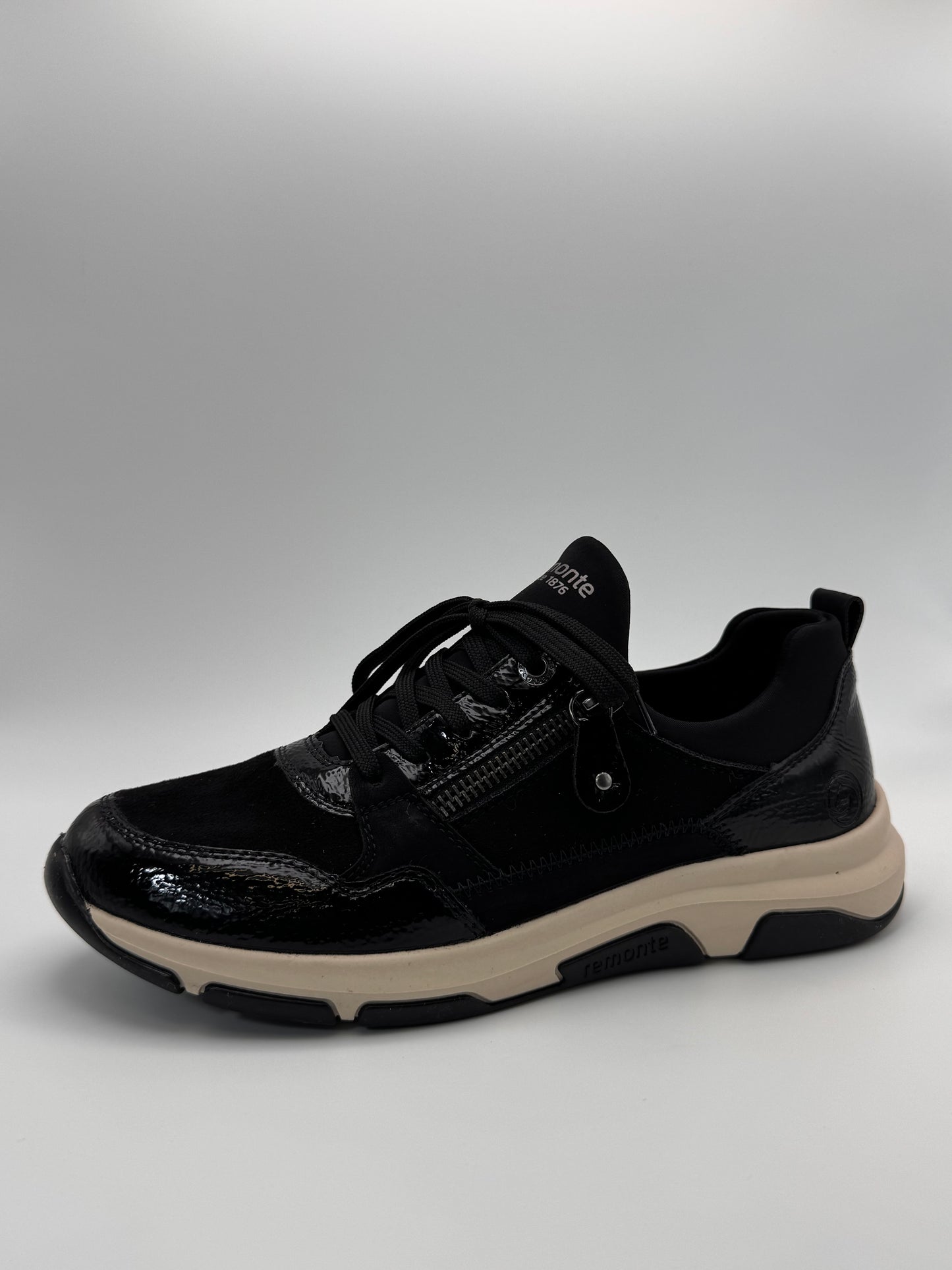 Basket noire D1S02-02 Remonte