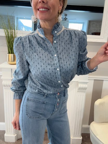 Jean’s à boutons brodés