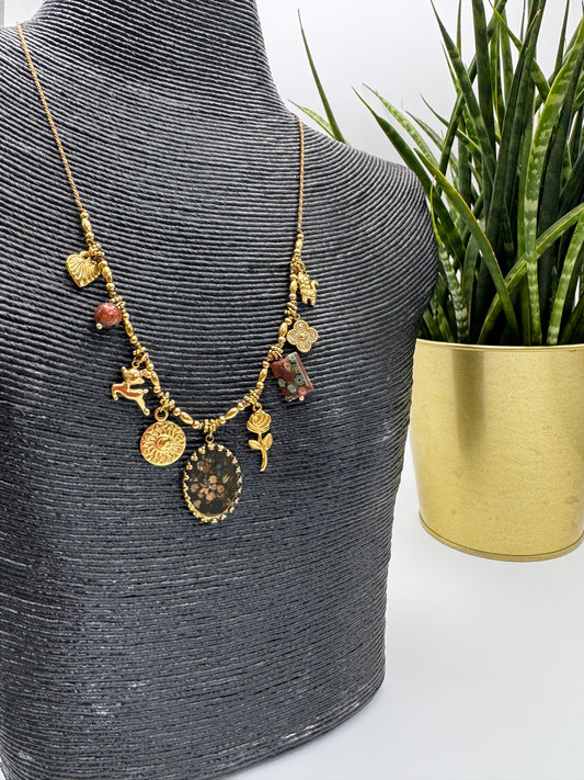 Collier à breloque