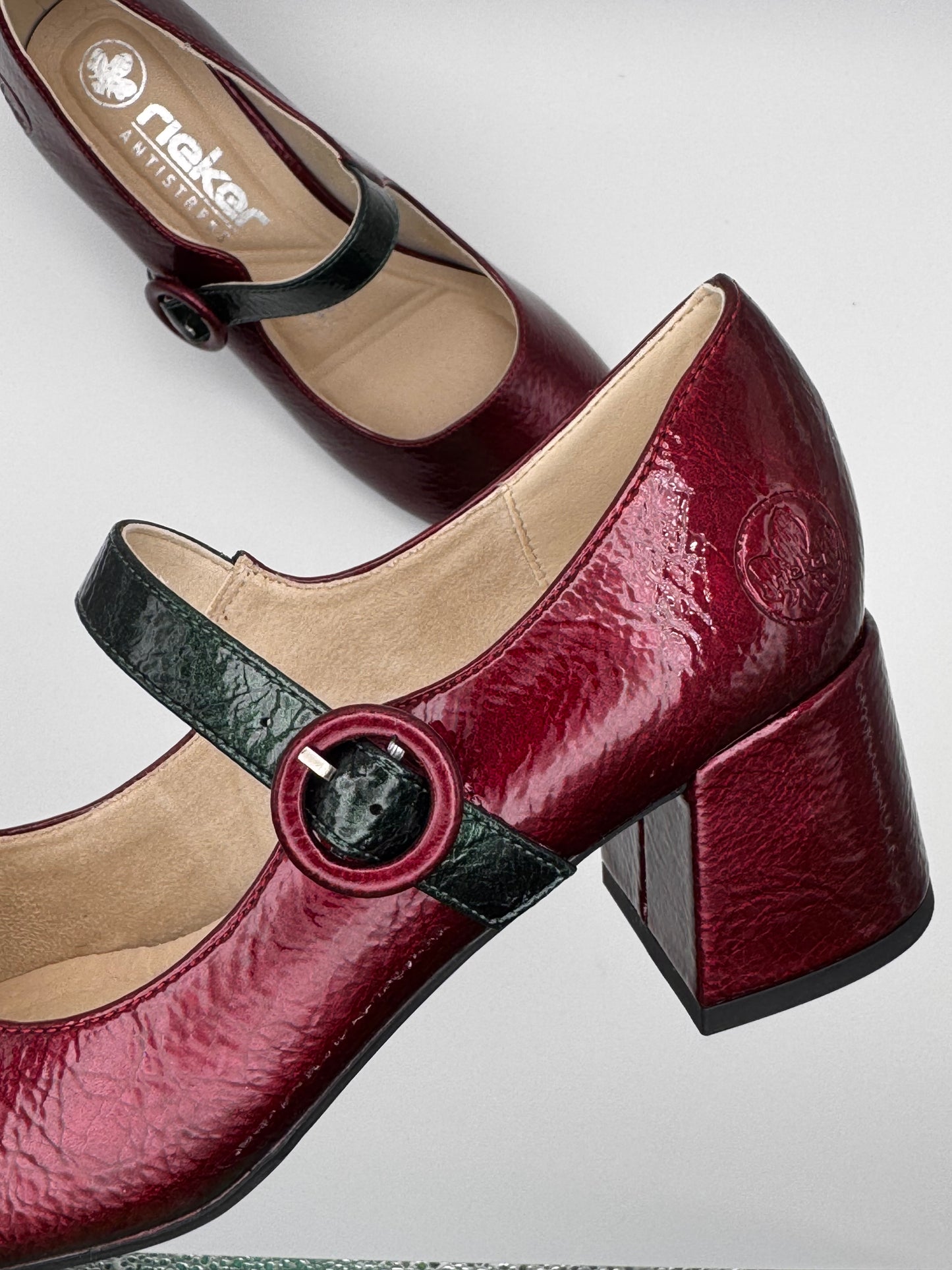 Chaussures à talon vernis bordeaux 44752-35 Rieker