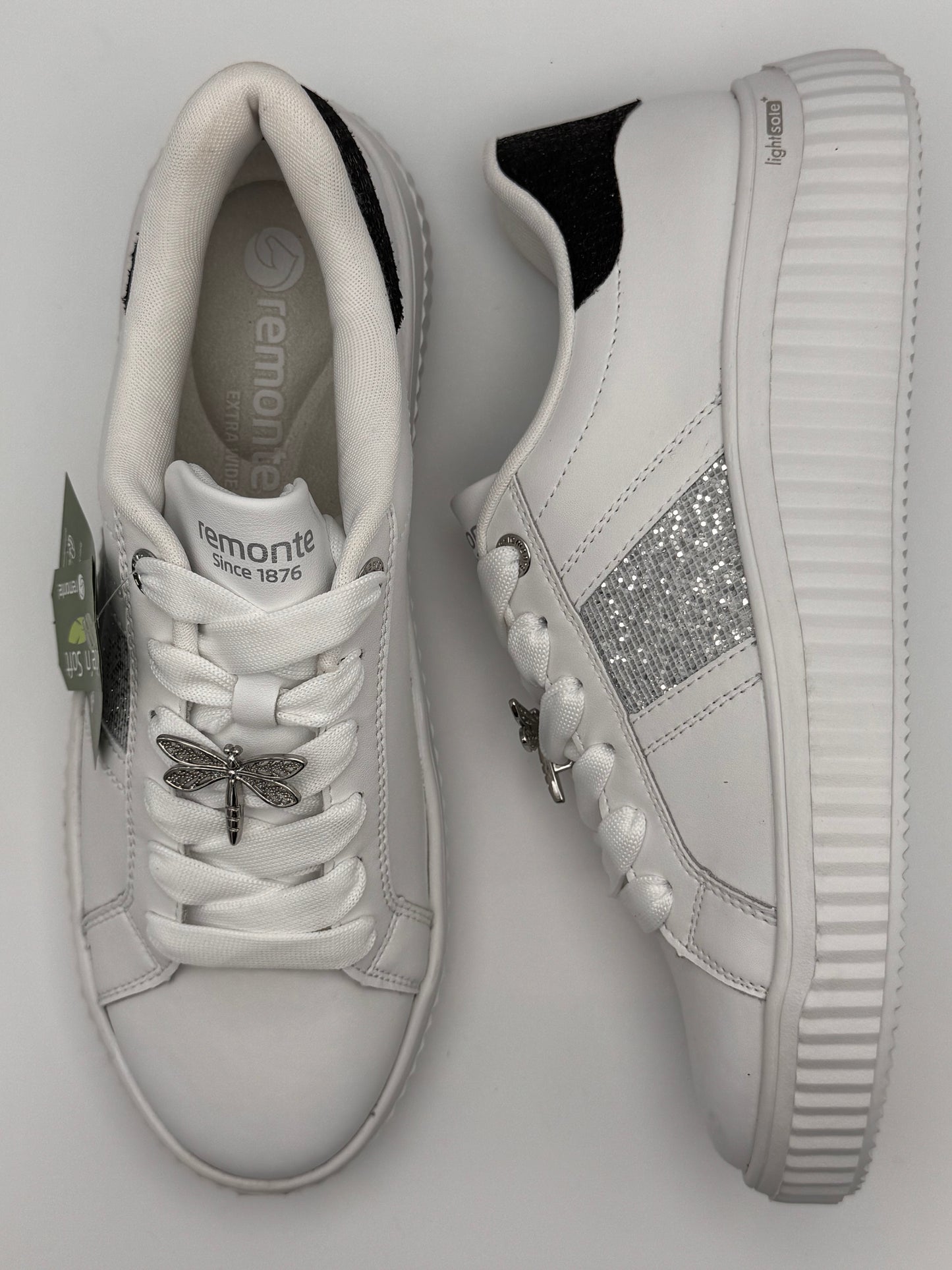 Baskets blanches, argentées et noires Remonte D3E02-80