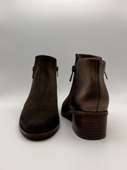 Boots à petit talon kaki Racine de chez Fugitive