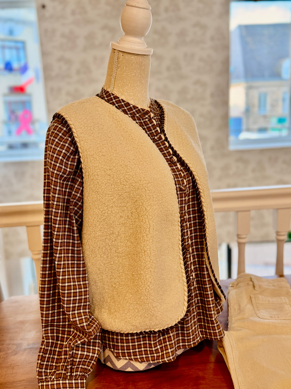 Gilet écru à bouclettes Nell