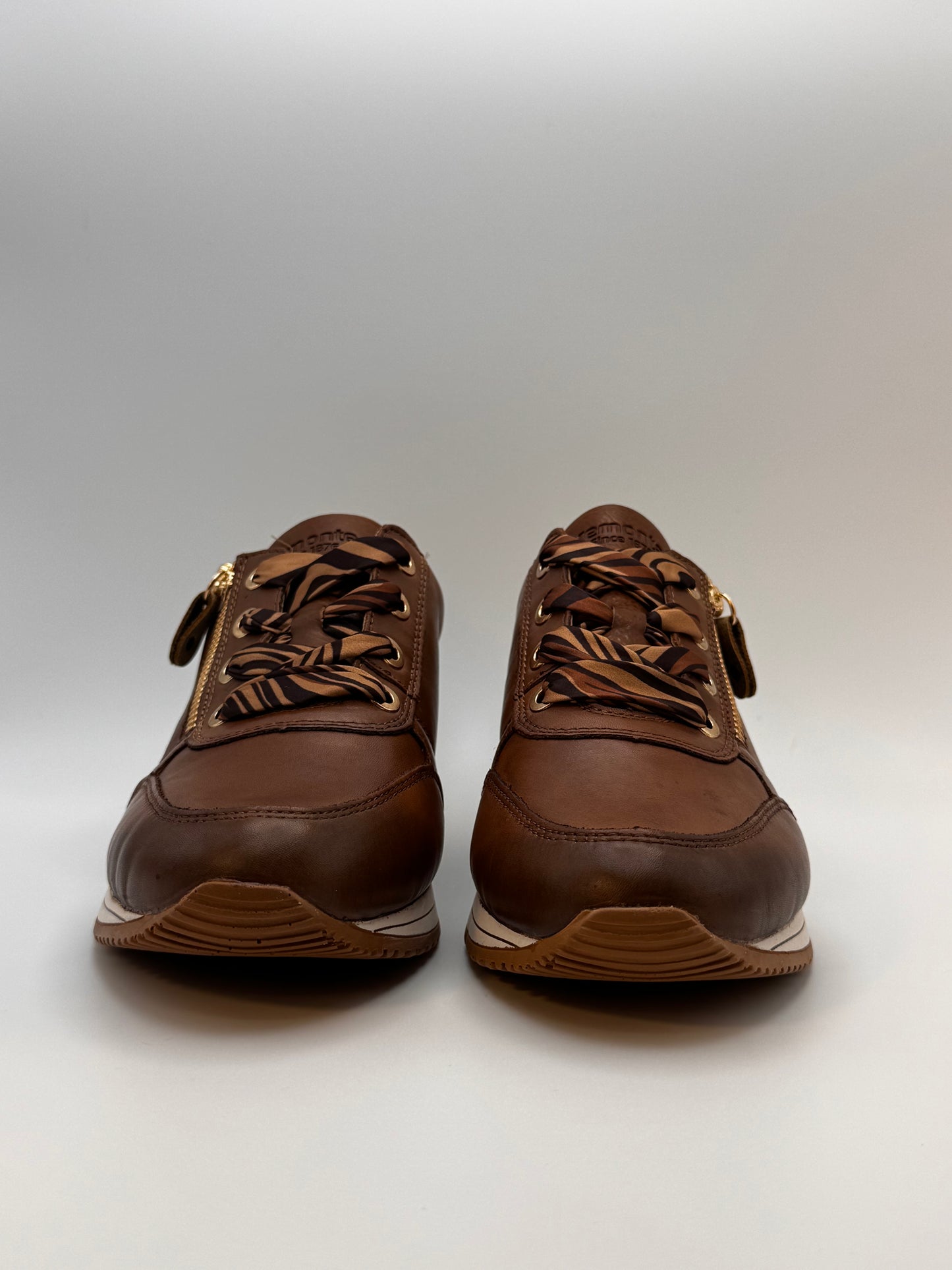 Le sneaker camel D0H11-25 Remonte