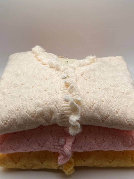 Le gilet ajouré à froufrou Antoinette