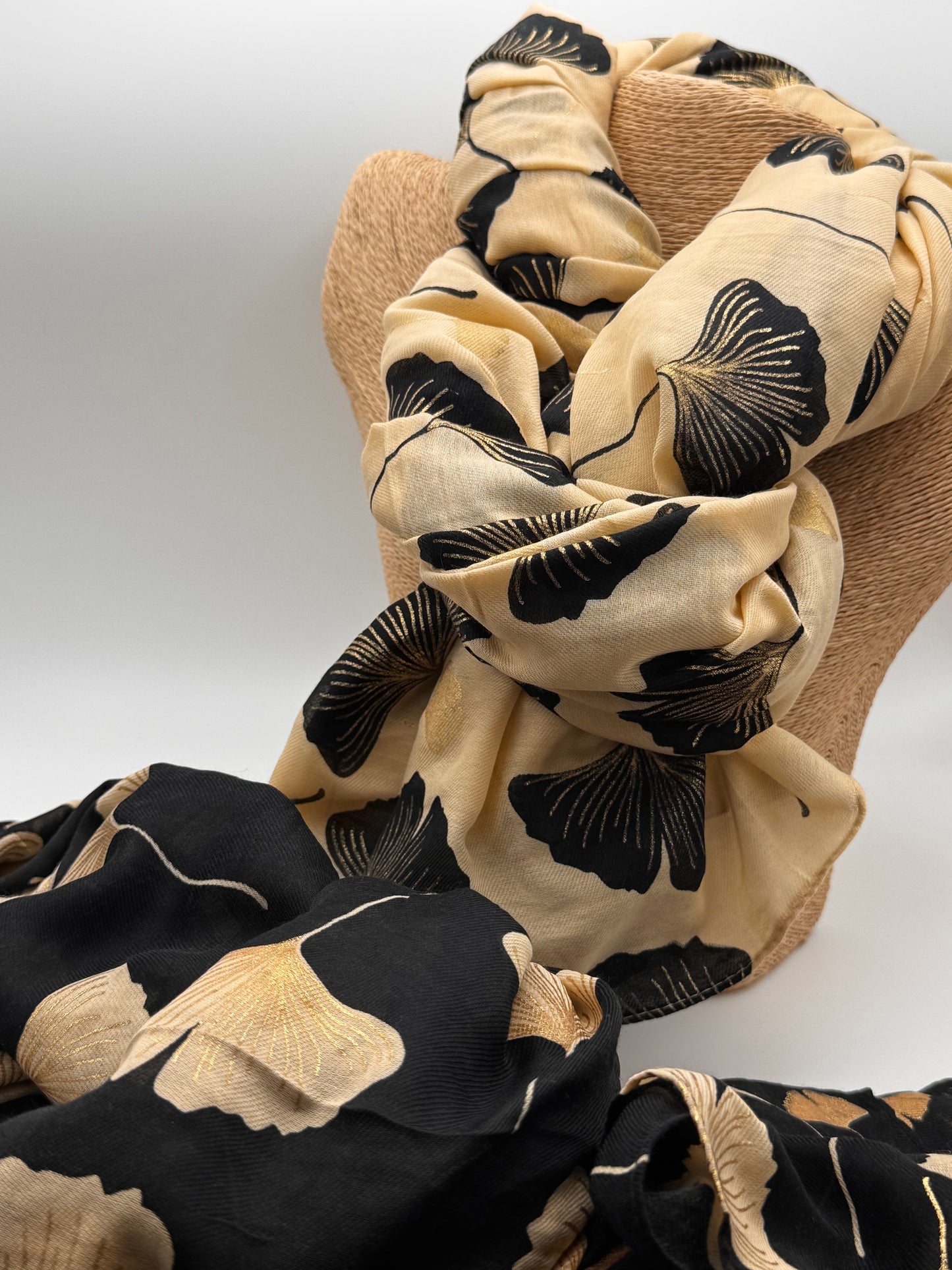 Le foulard ginkgo