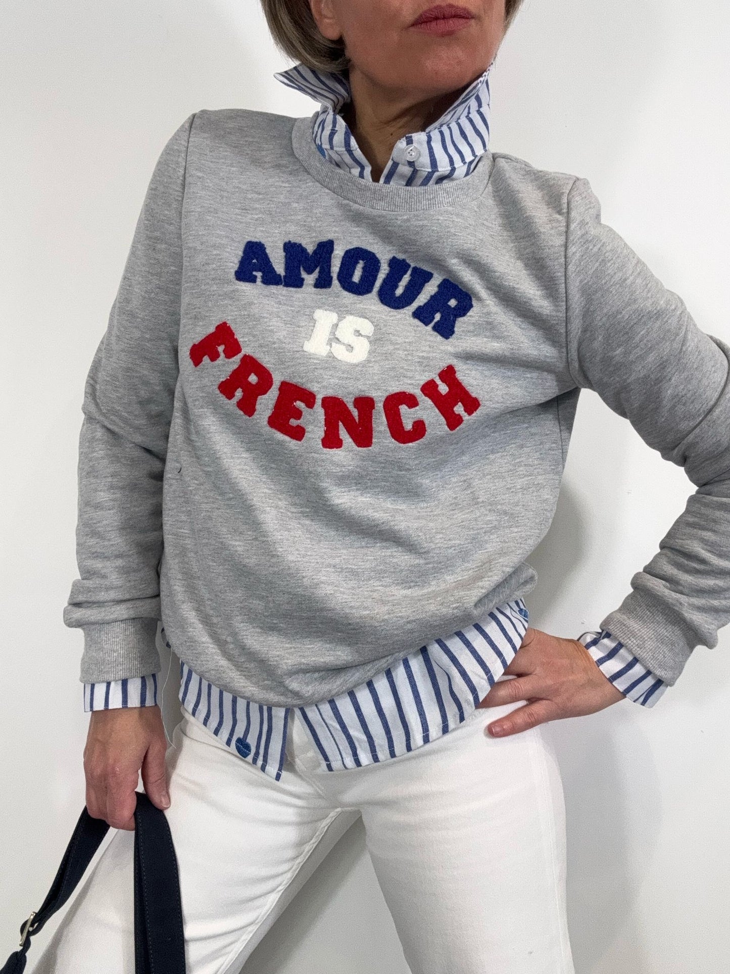 Sweat-shirt "Amour is French"