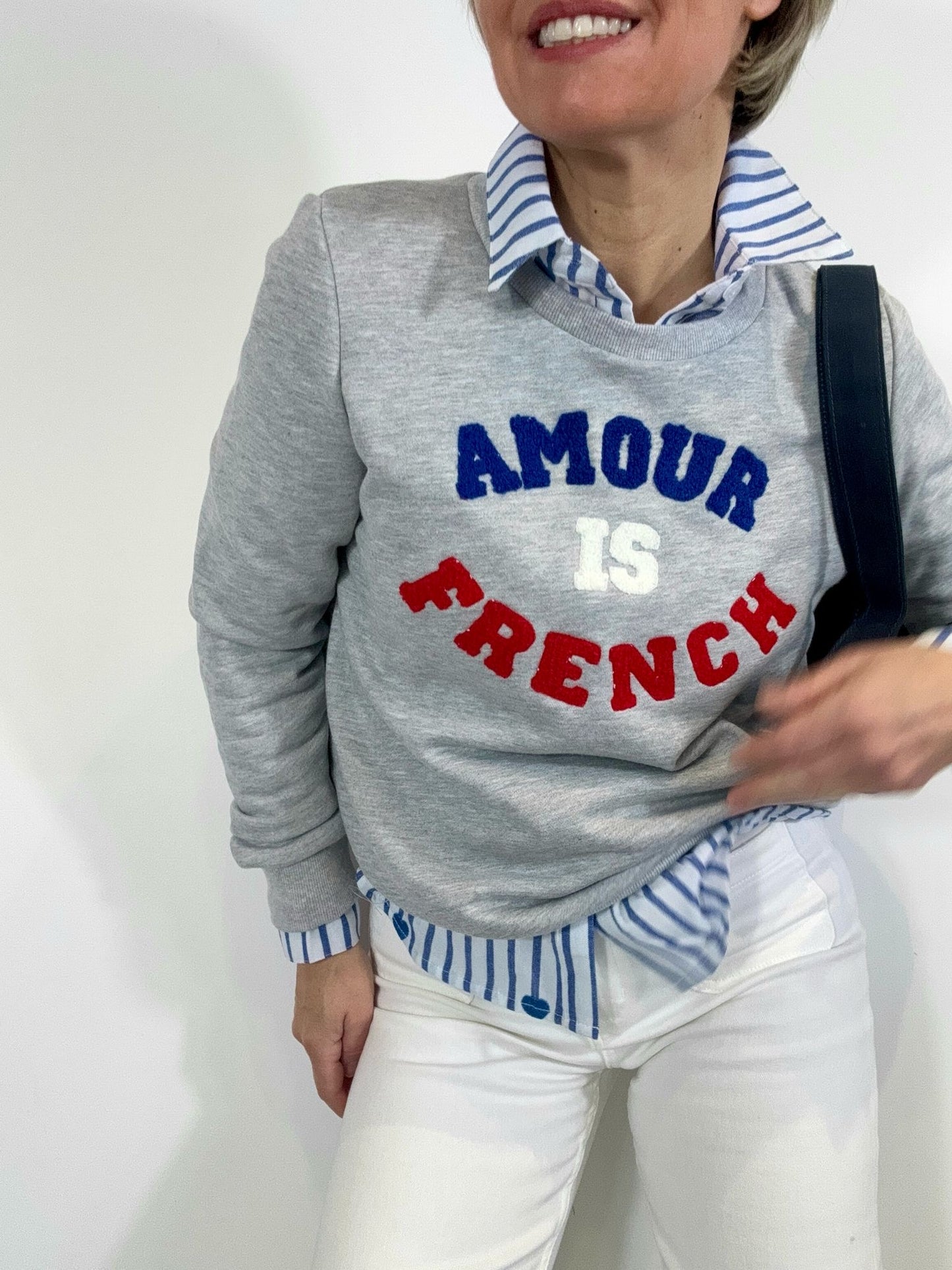 Sweat-shirt "Amour is French"